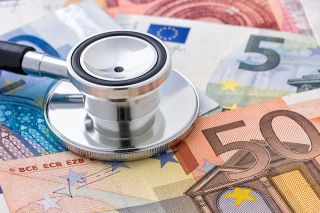 Maßnahmen Regierung Geld Ärzte Arzt